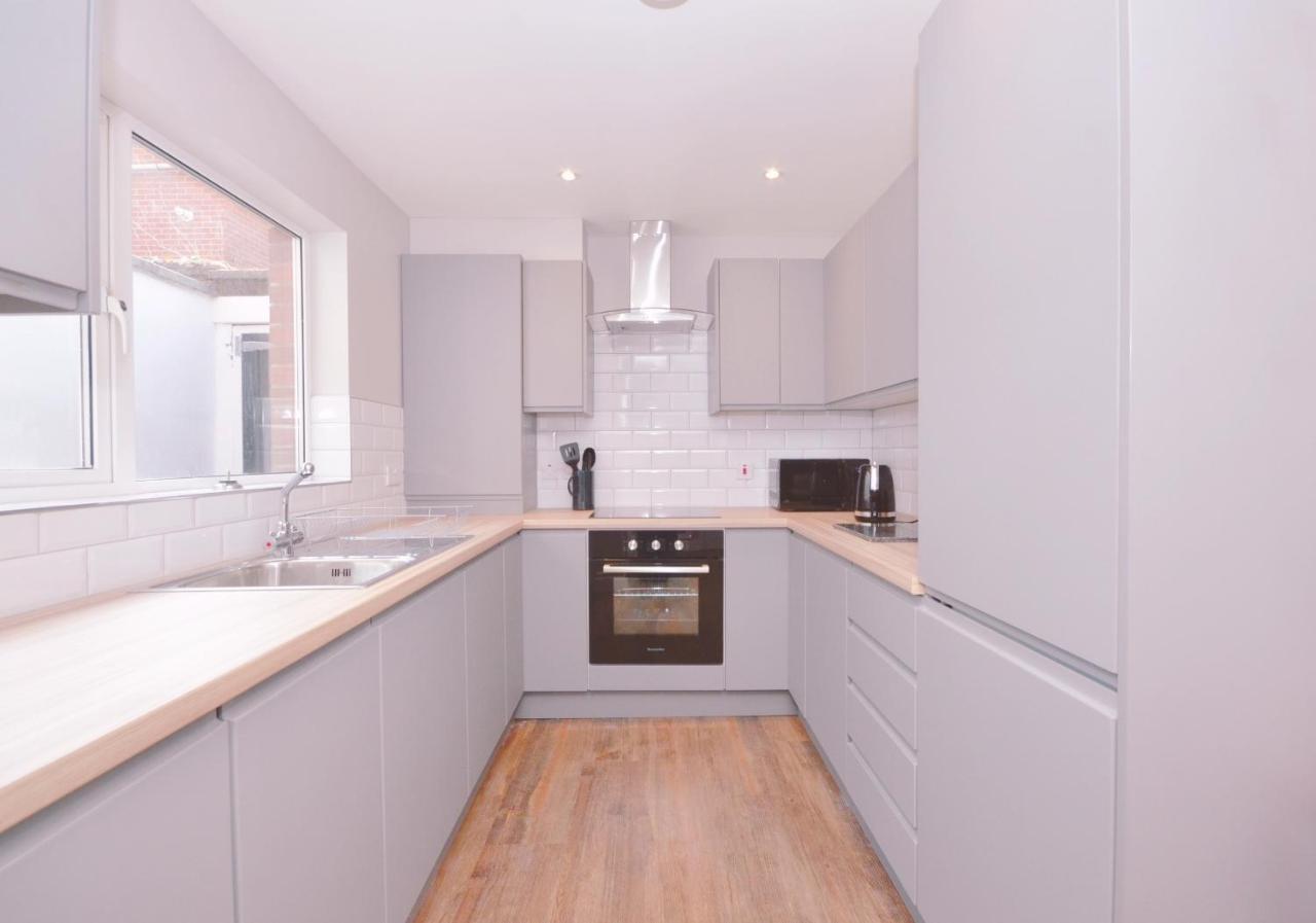 Queens Quarter Townhouse 2 Belfast Exterior photo